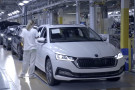 Škoda vydělává. Volkswagen chce i tak podle odborů zmrazit mzdy