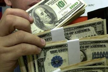 Rusko z války mezi USA a Íránem vydělá až 150 milionů dolarů denně