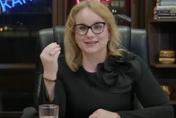 Letná pod palbou ironie. Stonjeková cupovala chvilkaře i opozici