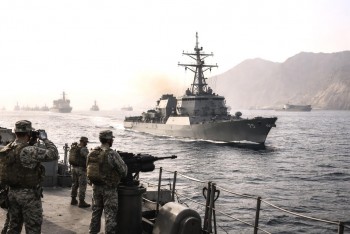 Trump tlačí NATO do války kvůli Hormuzu