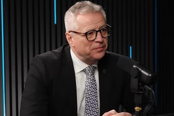 Kdo skutečně řídí politiku Hradu? Otázky kolem Petra Koláře