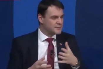 Macinka v Mnichově zabodoval. Doma ho chtějí sežrat zaživa