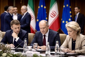 Evropa u Íránu selhává. Z prostředníka je jen divák